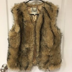 BB Dakota faux fur vest